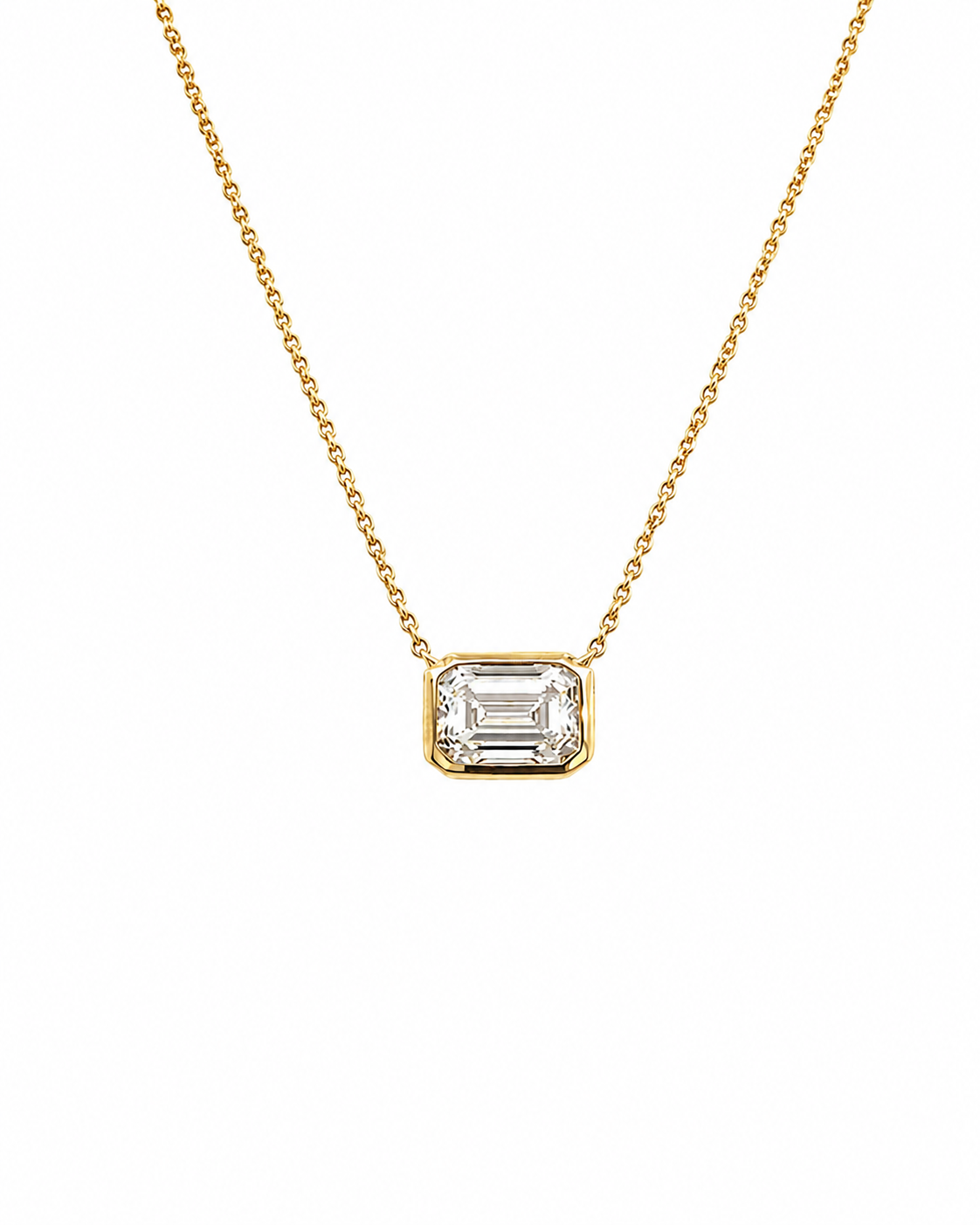 Diamond Pendant Necklace in Yellow Gold