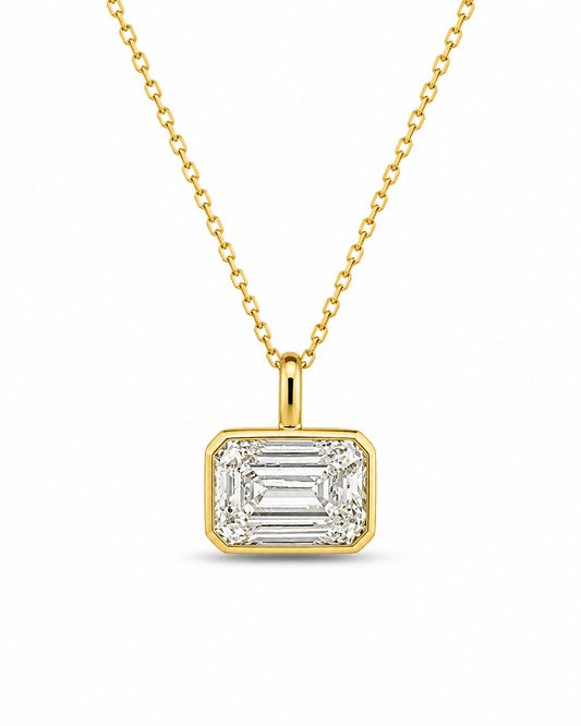 Emerald-Cut Bezel Pendant Necklace in Yellow Gold