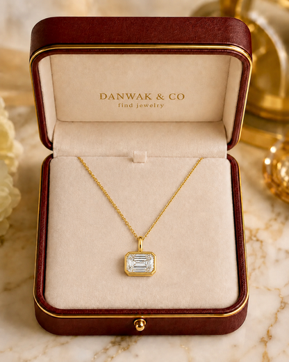 Emerald-Cut Bezel Pendant Necklace in Yellow Gold